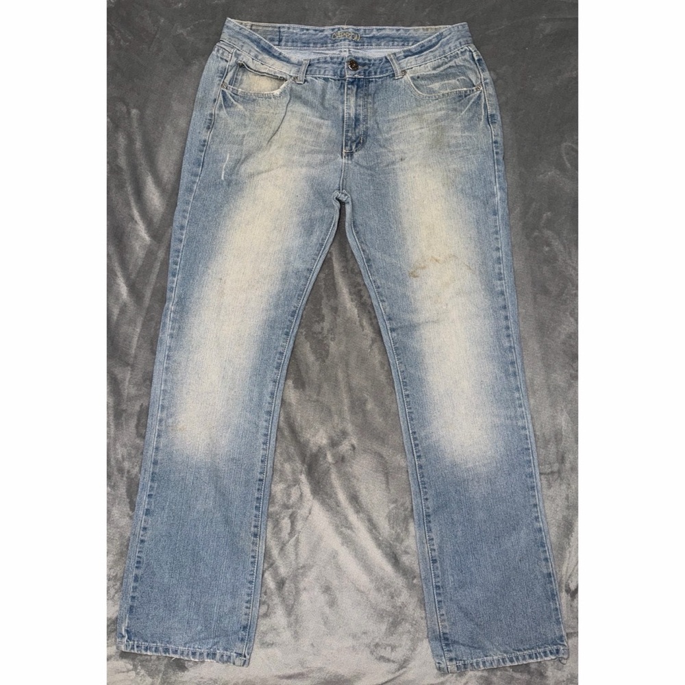 Carbon Light Wash Straight Jeans